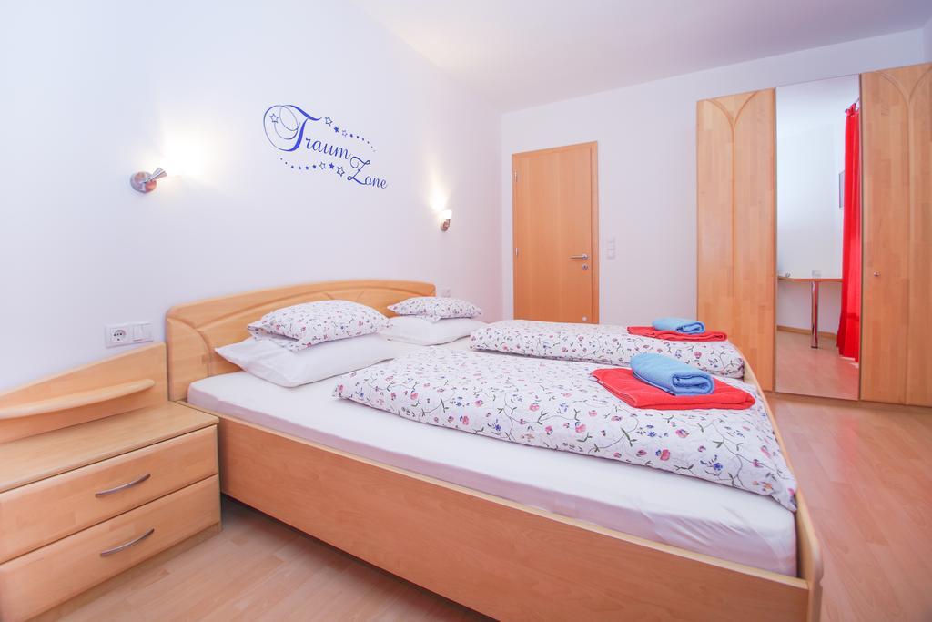 Wiesmuellerhof Caldaro Bagian luar foto